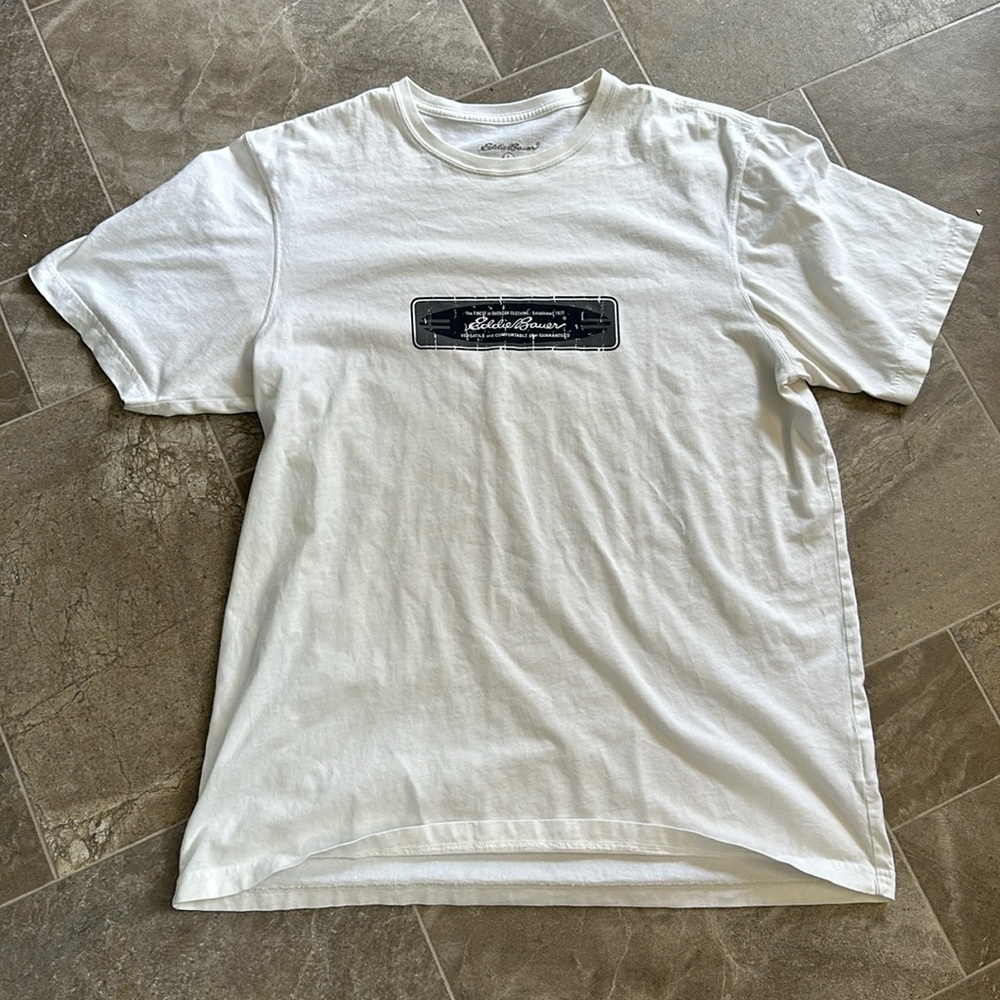 Eddie BAUER size large tall, 100% cotton white short sleeve T-shirt